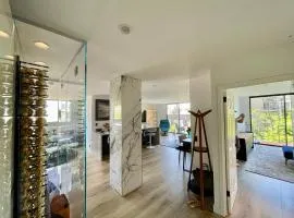 Luxury Beverly Hills 24 Hour Security Home 2 Bedrooms Perfect Location