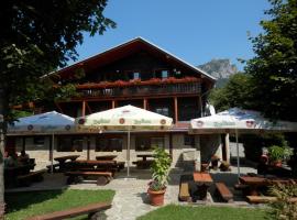 Penzion Stárek, hotel in Terchová