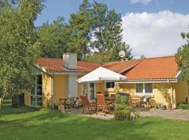 Cozy Home In Tranekr With Kitchen, villa i Hou
