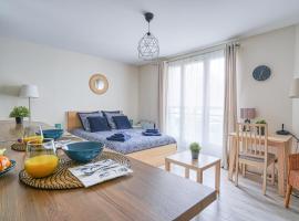 Logement Noah, hotel dekat Bondoufle Golf Course, Evry-Courcouronnes