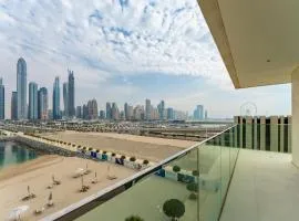 Maison Privee - Deluxe 3BR Apt with Dubai Marina Vws & Beach Access