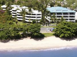 Roydon Beachfront Apartments, ξενοδοχείο με σπα σε Trinity Beach