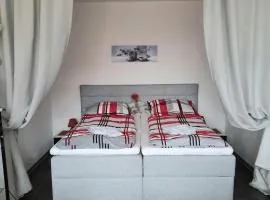 Fewo Therme inkl Handtücher und Bettwäsche