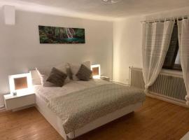 Appartement f&uuml;r bis zu 8 Personen in Amstetten, hotel med pool i Amstetten