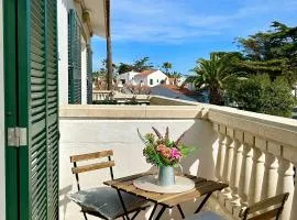 Menorca Chic Apartment Near Beach & Harbour