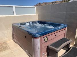 Bungalow el Valle in Puerto Rico with Jacuzzi, hotel with jacuzzis in Puerto Rico de Gran Canaria