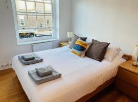 Cosy London bedroom near Oval Station - shared bathroom โรงแรมใกล้ สถานีเมโทรโอเวิล ในลอนดอน