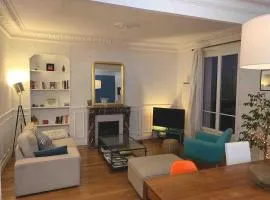 2 bedrooms - Parisian style - 25 min from Le Louvre