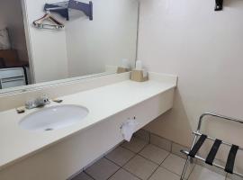 Studio 9 Inn & Suites, Hotel in Decatur