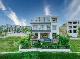 SALLY HUONG VILLA - Venue Travel