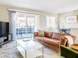 Sunnyvale 1BR w Pool Spa Parking nr Downtown SFO-389