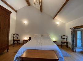 La touche, Hotel in Cherves