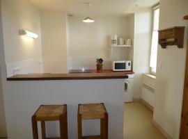 Les noisettes, Hotel in Lhommaizé