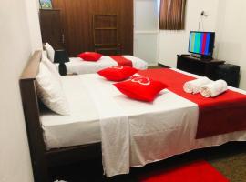 Cannel view apartment Negombo, hotel amb aparcament a Negombo