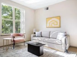 Walnut Creek 2BR w Gym Pool Spa nr BART SFO-935