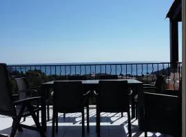 Cap Esterel appart 6 pers vue mer classé 3 etoiles