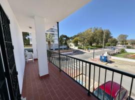 Duplex El CAMALEON Rota by Cadiz4Rentals, hotel bajet di Rota