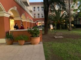 Pueblo Caamaño, hotel met parkeren in Villa Rosa