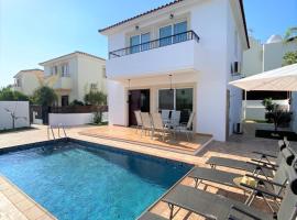 Orestiada Villa Ekaterina 3 bdrm, hotelli kohteessa Protaras