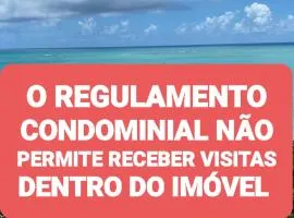 NA BEIRA DE PAJUCARA - EDIFICIO CASA BELA - APARAMENTO COM 02 QUARTOS - POSSUI VARANDA - VISTA LATERAL DO MAR- AVENIDA DOUTOR ANTONIO GOUVEIA 77-CONSUMO ELETRICO É PAGO No CKECK-OUT- 1 KWH É 1,35 REAIS - TEM TELA DE PROTEÇÃO NA VARANDA E JANELAS