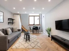 S11 - Stylish Prime,Location, by BQA