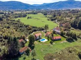 Casa Verde and Casa Blue