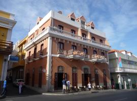 Royal Mindelo Suite, hotell i Mindelo