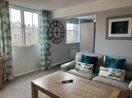 Market Street Apartments 1 King Bed Sleeps 2