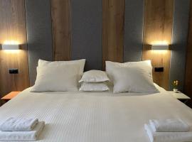 Swiss Plus Hotel, hotel v destinaci Bihać