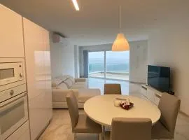 A52 - Apartment with Sea and Country Views