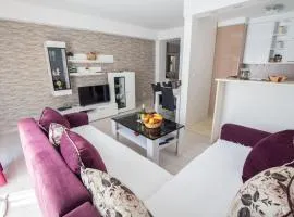 2-Bedroom Modern Luxury Family Retreat