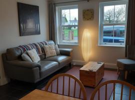 The Cosy West Wing, dog friendly, hotel with parking in Martham