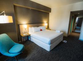 BTH Rebel Tacna – hotel w mieście Tacna