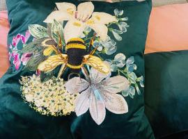 Vintner Suites, hotel com estacionamento em Neustadt an der Weinstra&szlig;e