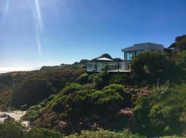 Casa en la playa entre Pichidangui y Los Vilos, hótel í Los Vilos