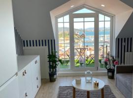 Estudio impresionantes vistas con terraza y piscina, hotel en Baiona