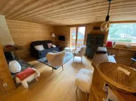 Appartement 3 chambres avec terrasse, balcon, terrain de boule, parking, wifi - FR-1-459-189