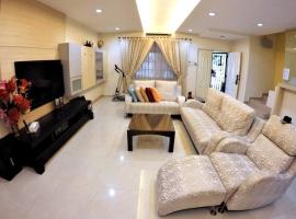 GoldMary 10pax@TebrauCity/Aeon/Toppen/ikea/JB, kuća za odmor ili apartman u gradu 'Johor Bahru'