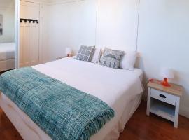 Discover Booker Bay - Central Coast Family Getaway, Hotel in Booker Bay