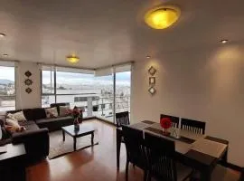 Excelente apartamento, 2 hab. con vista única UIO