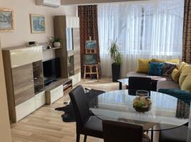 Luxury family apartament, hotell nära Troykata-torget, Burgas stad