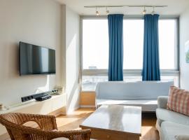 Oַ&O Group- 1BR Complex with Sea View Beach Access, hotel in Bat Yam