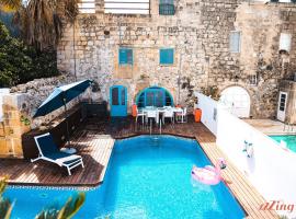 Authentic Country Home with Incredible Outdoor Area, hotel a Xagħra