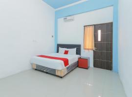 RedDoorz at Bypass Town Square Mojokerto, hotel with parking in Mojokerto