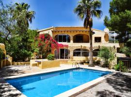 Villa Gabriel, hotel con estacionamiento en Altea