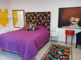 Mi Casa Tu Casa - Dead Sea