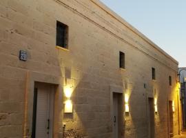 CH Guest House, hotel a Vernole