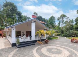 Stayvista At The Haven Grandeur with Bonfire and Complimentary Breakfast 4BR Luxury Villa, hotel de luxo em Madikeri