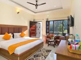 LA Riqueza Dhanolti View # Mountain View Rooms # Parking # Lift # Near to Eco Park
