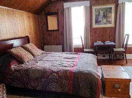 Super Spacious 1 bedroom w/n walking dist' to town, vacation rental in Manistee
